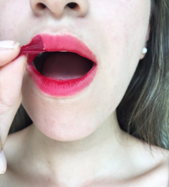 lipstain_peeling